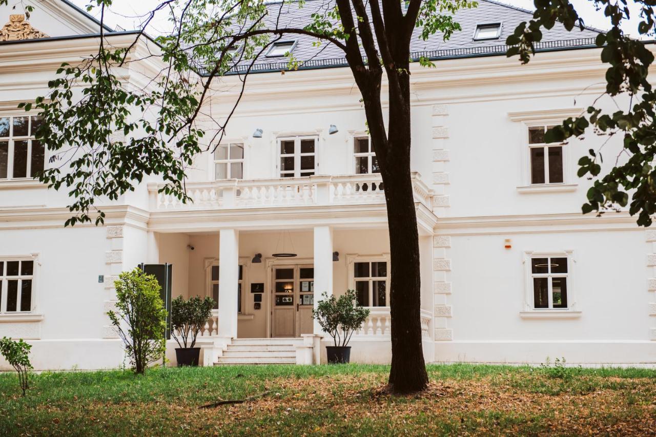 Bed and Breakfast Dvorac Jankovic Suhopolje Exterior foto